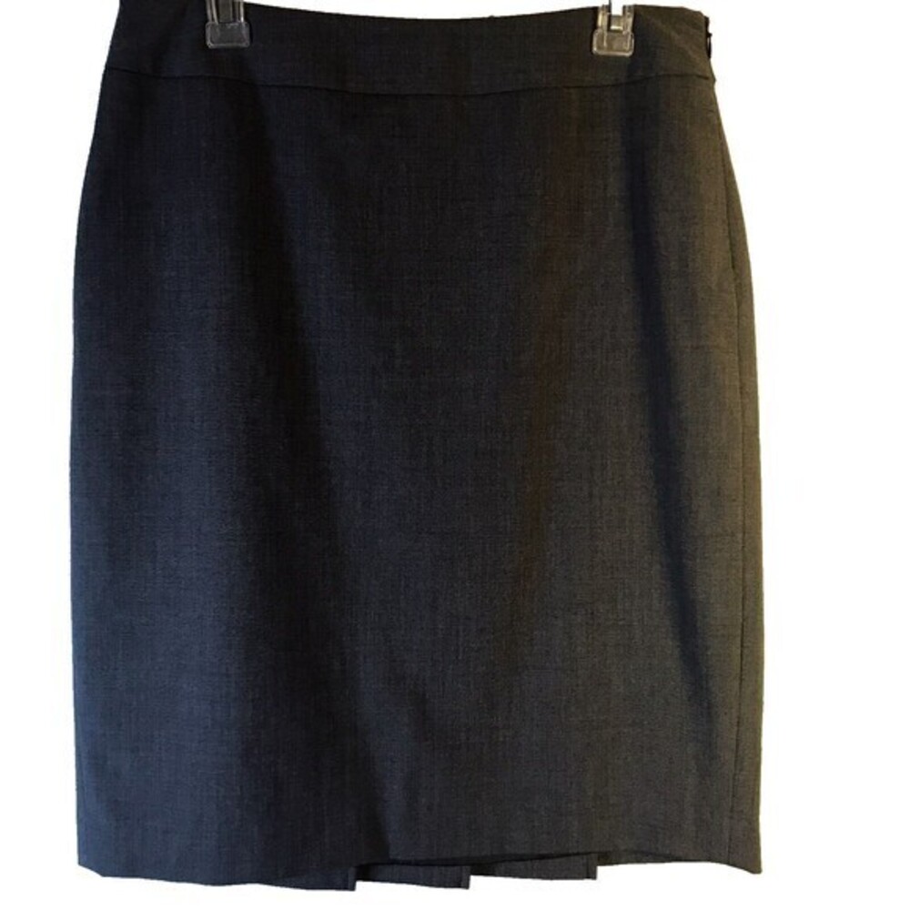 Vintage APT.9 Woman's Knee Lenfth Gray Pencil Skirt‎ Pleated at back hem Size 10